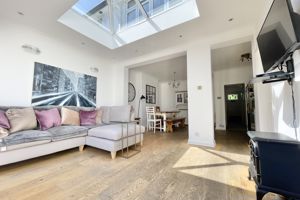 Photo 16- click for photo gallery